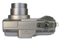 Цифровая фотокамера Olympus C-70 zoom. Фото 2